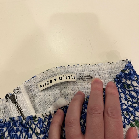 Alice +Olivia Crawford smocked floral mini skirt size XS - Picture 5 of 10